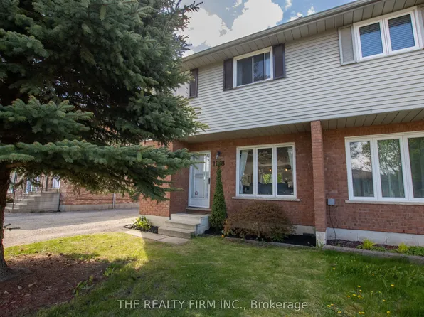 1138 Pearson Dr, Woodstock, ON N4S 8V2
