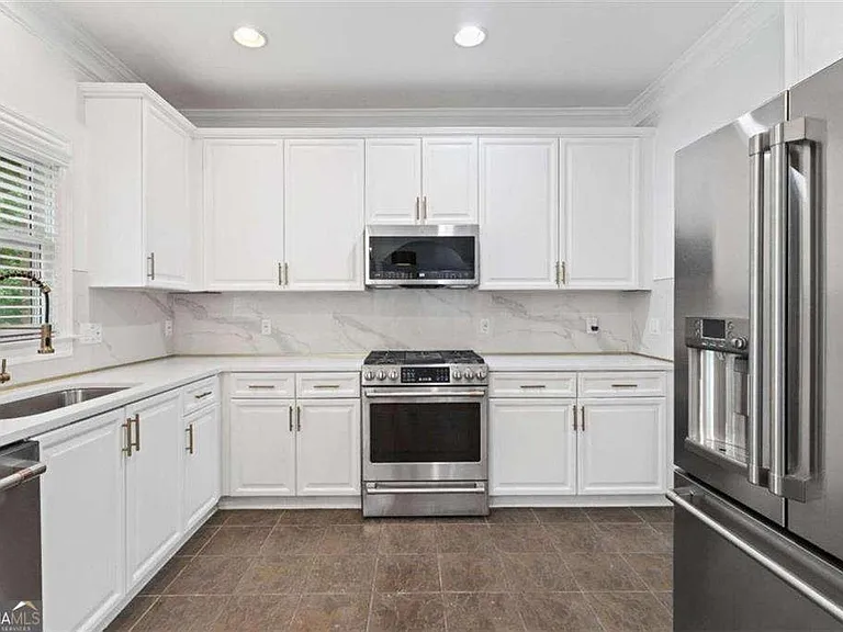 1711 Summit Glen Ln NE — Photo 6