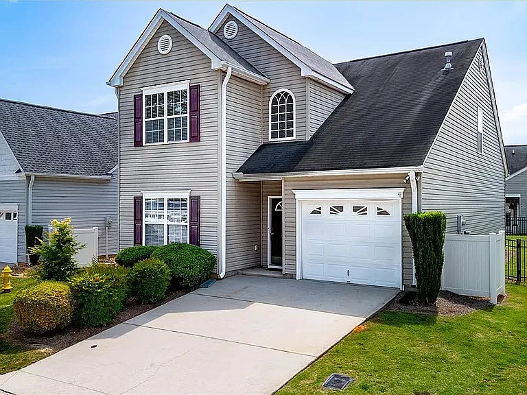 Ledgewood Way, Easley — Photo 2