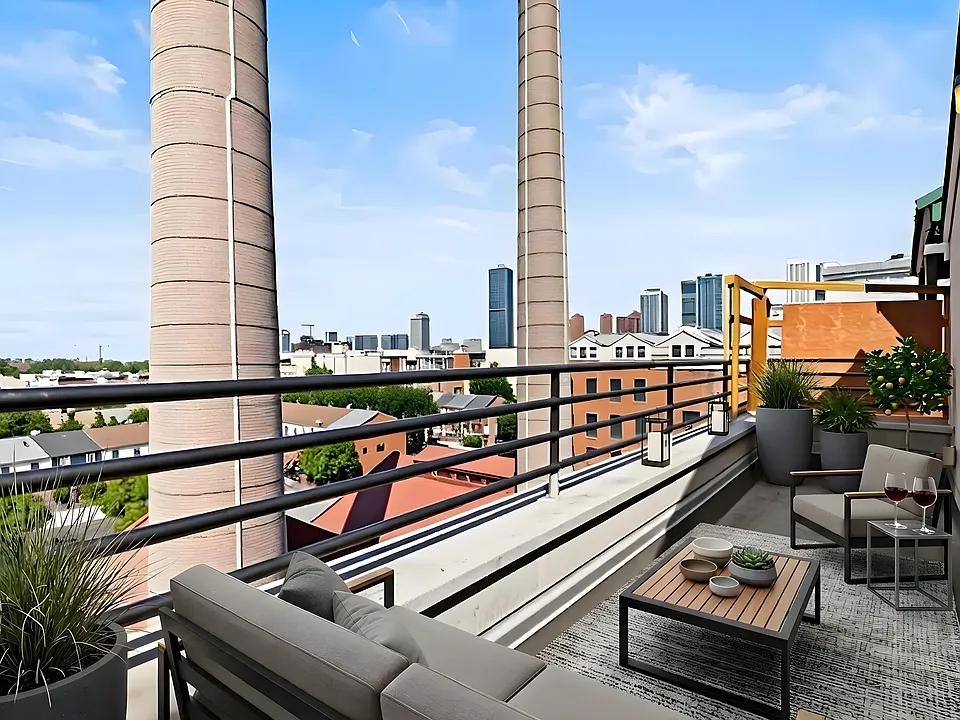 186 Wayne St #425D