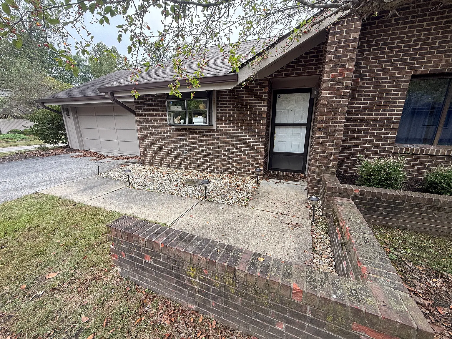 3 bed, 1290 sqft, $3,500 — Photo 1
