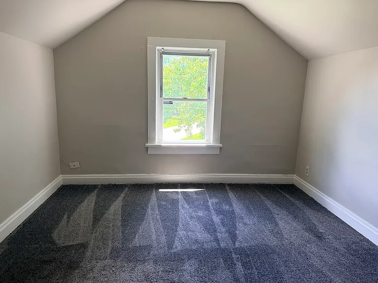 11105 Denny Ave — Photo 19