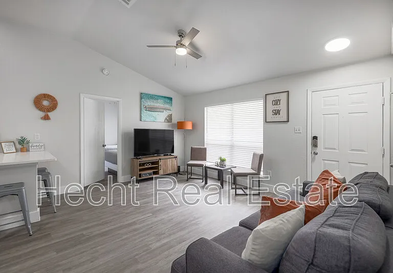 2308 Fuzz Fairway #B — Photo 5