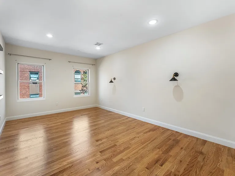 65-67 Storms Ave #3B — Photo 8