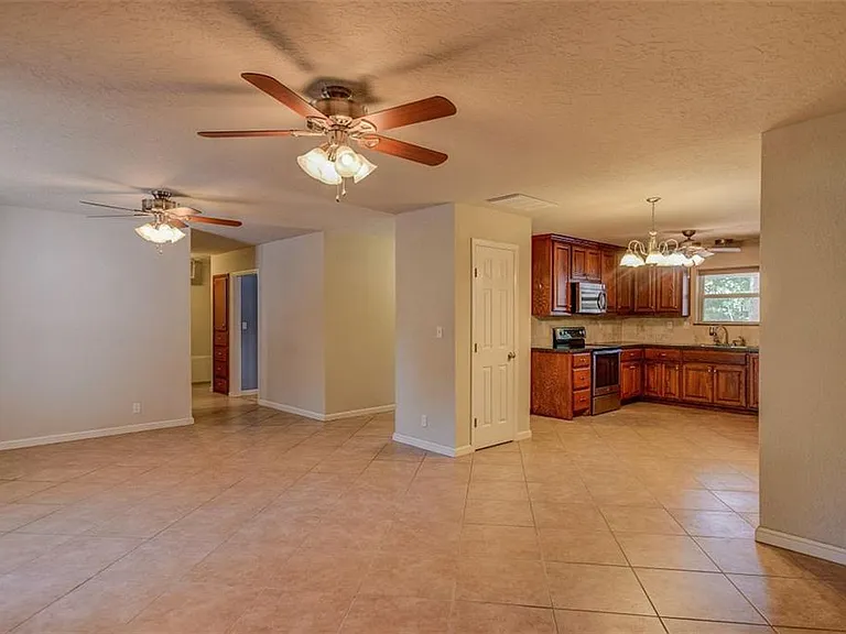 1515 Vine St — Photo 4