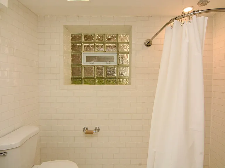 5534 N Artesian Ave #6H — Photo 18