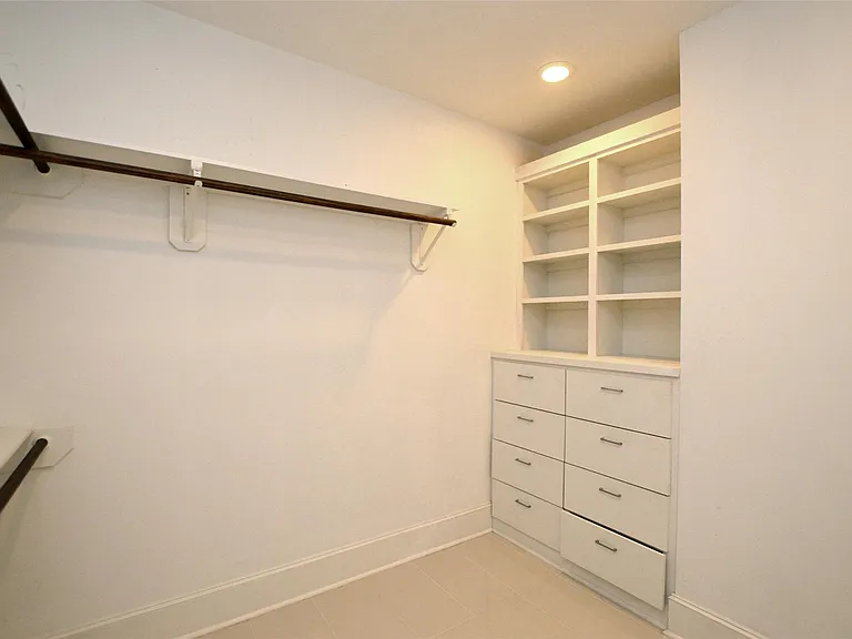 1538 W 23rd St #C — Photo 23