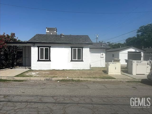 1st image of 1027 Pentz St