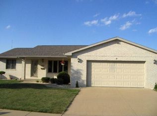 4560 Camelot Dr, Dubuque, IA 52002