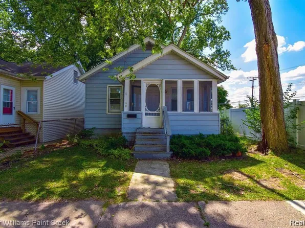 40 E Hayes Ave, Hazel Park, MI 48030