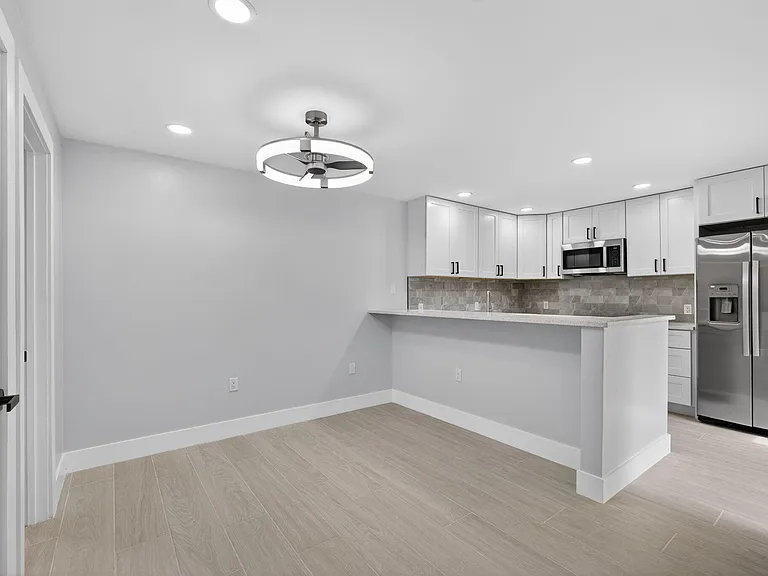 183 Charter Way — Photo 8