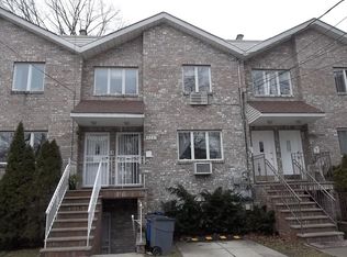2221 Boller Ave, Bronx, NY 10475