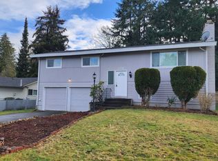 1219 Pierce St, Steilacoom, WA 98388