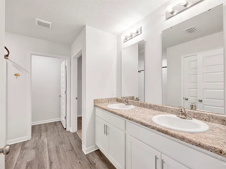 6304 Firefly Dr — Photo 11