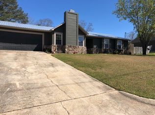 102 Arapaho Ct, Enterprise, AL 36330