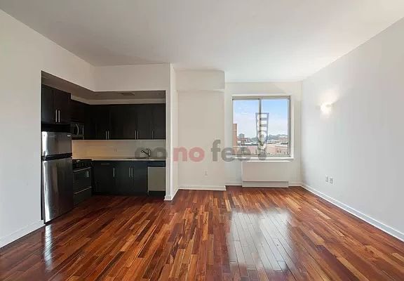 4th image of 454 Manhattan Ave APT 7G
