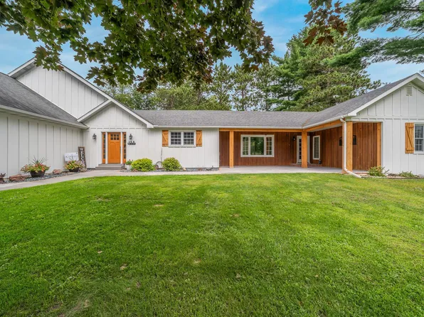 W2130 Dakota Ave, Berlin, WI 54923
