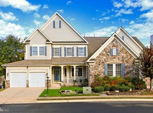 13050 Blackbird Pl, Fairfax, VA 22033