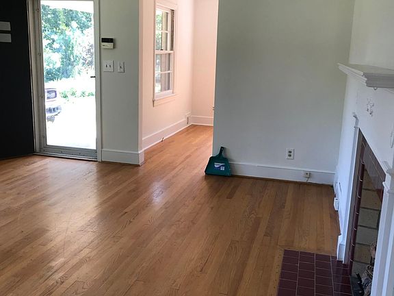 5th image of 707 W Westwood Ave
