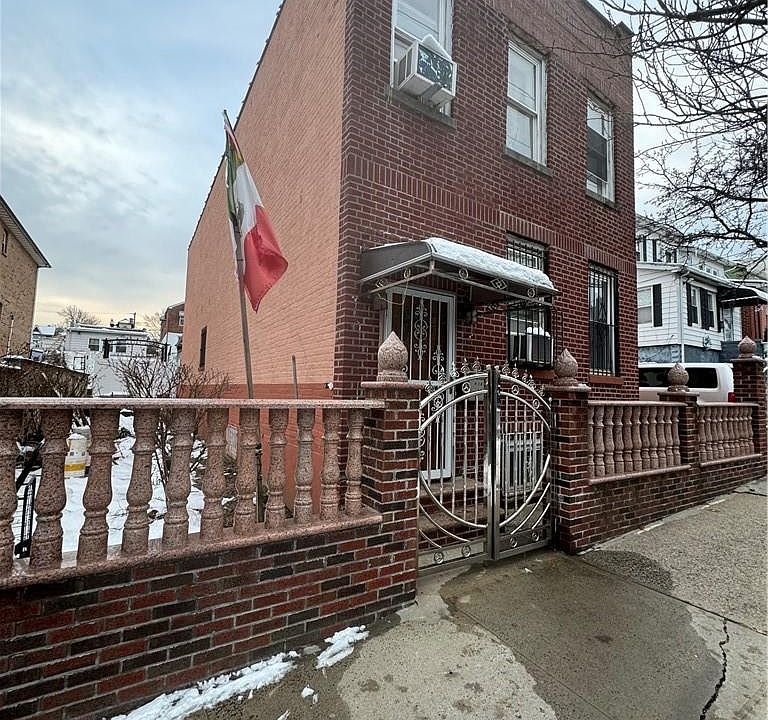 1st image of 936 E 232nd Street