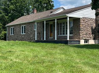 1861 Lesher Mill Rd, Palm, PA 18070