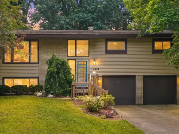 7276 Edgewood Ave, Jenison, MI 49428