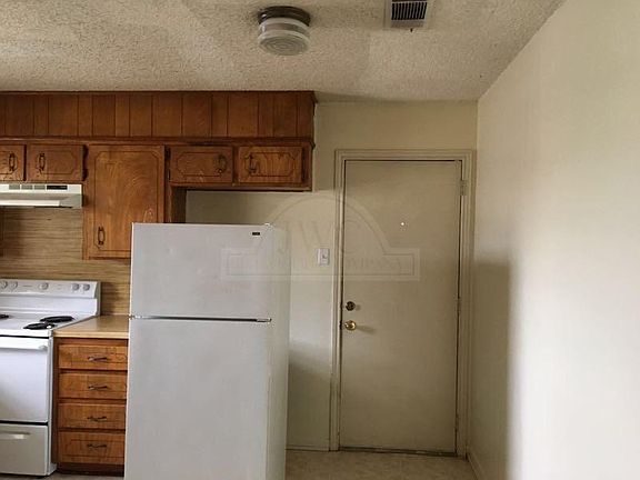 3rd image of 1208 Charisse St Unit B