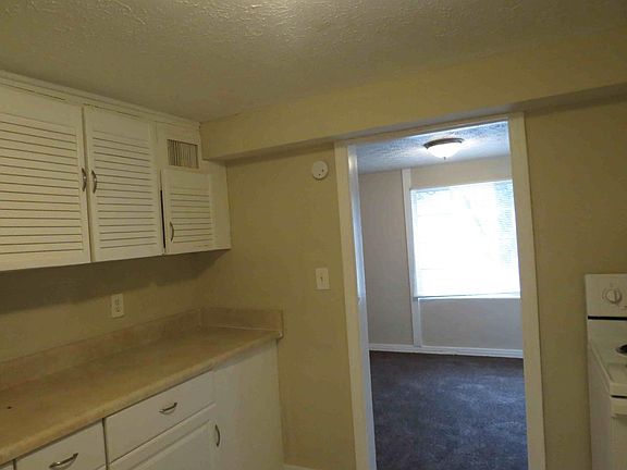 5th image of 7328 Linda Dr