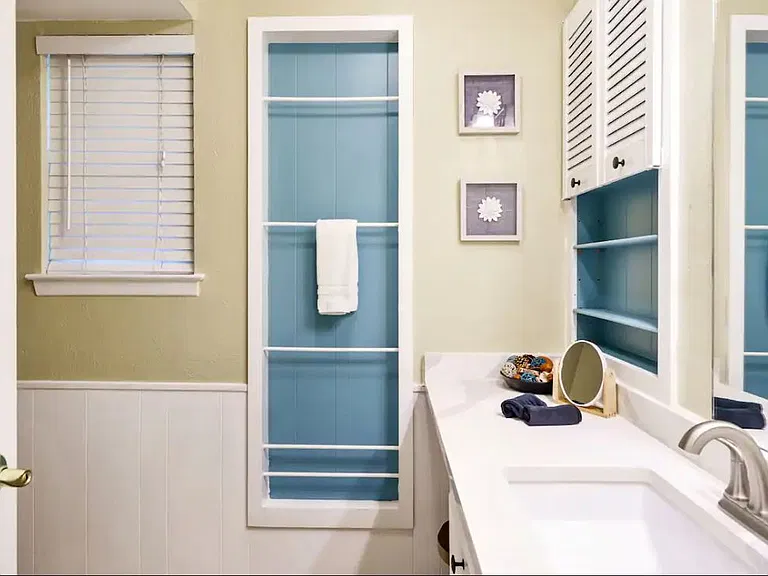 3817 Crater Lake Ct — Photo 13