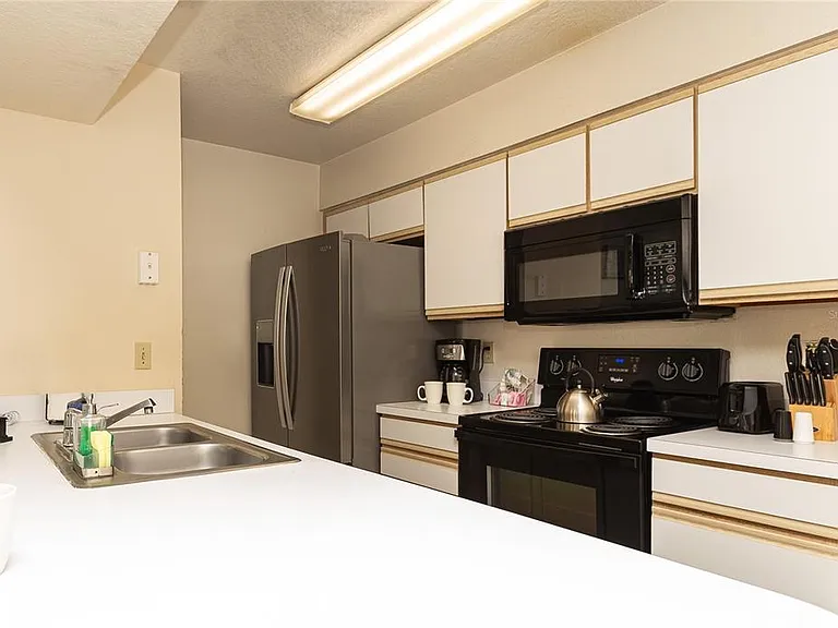 2492 Sweetwater Club Cir #68 — Photo 8