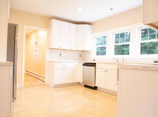 68 Highland Ave, Leominster, MA 01453