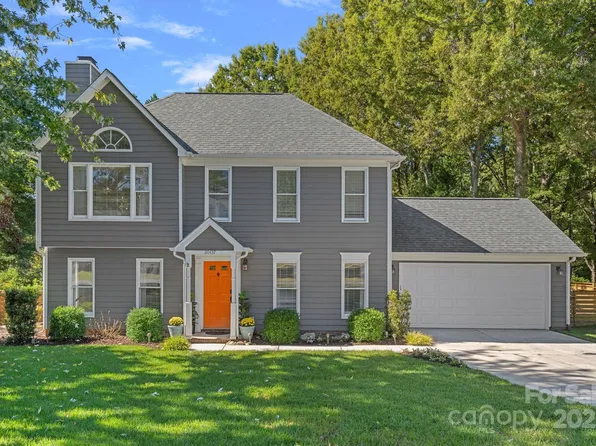 20437 Willow Pond Rd, Cornelius, NC 28031
