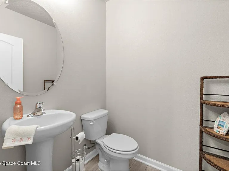 775 Simeon Dr — Photo 12