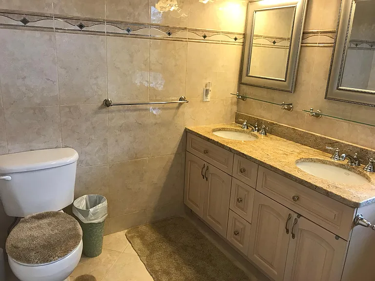 2nd floor spacious bathroom
