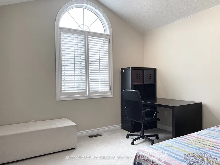46 Oceanview St — Photo 17