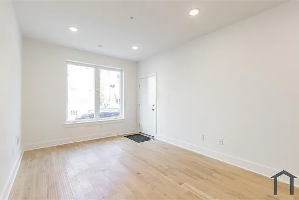 3 bed, $1,850 — Photo 3
