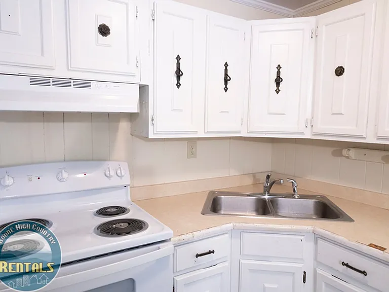 160 Evening Shade Dr — Photo 3