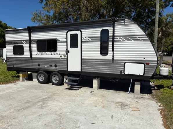 8523 Nundy Ave #101, Gibsonton, FL 33534