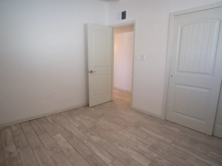 919 N Catalina Ave — Photo 14