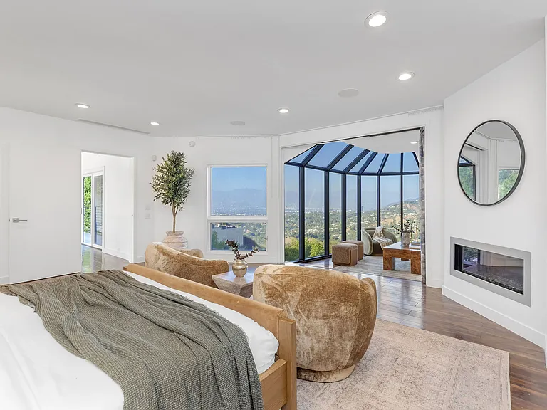 Pinnacle Pl — Photo 24