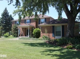 11885 Hiawatha Dr, Shelby Township, MI 48315