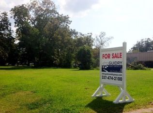 309 W College St, Lake Charles, LA 70605