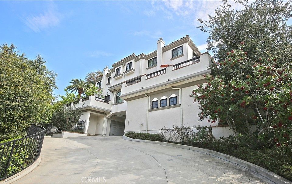 1st image of 191 Monterey Rd