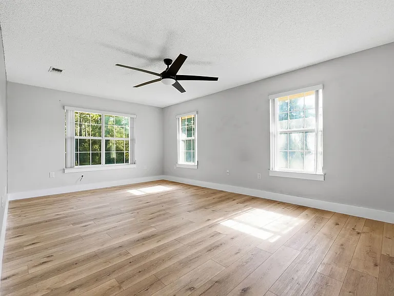 4881 Traxx St — Photo 25