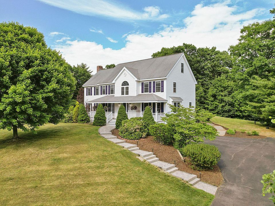 1st image of 22 Bunker Hill Drive