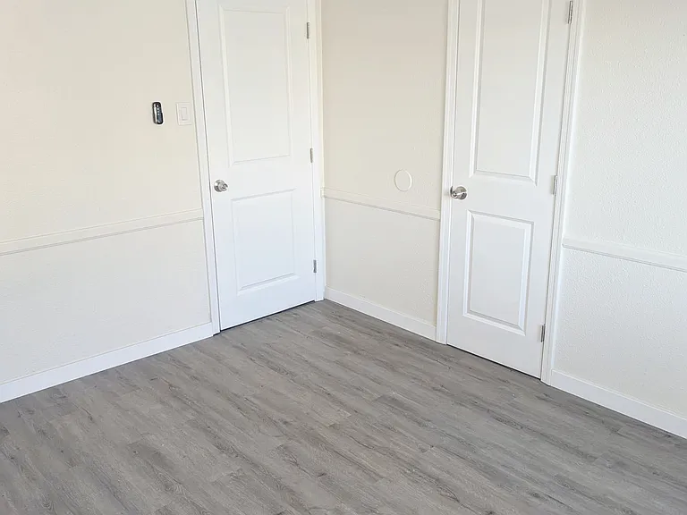 3421 W Montecito Ave — Photo 5