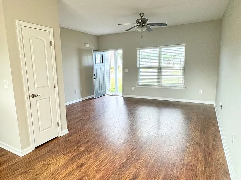 139 Springtide Dr — Photo 15