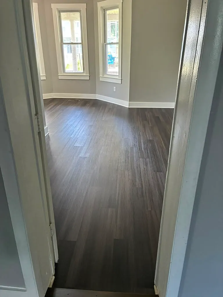 4 bed, 1100 sqft, $1,800 — Photo 1