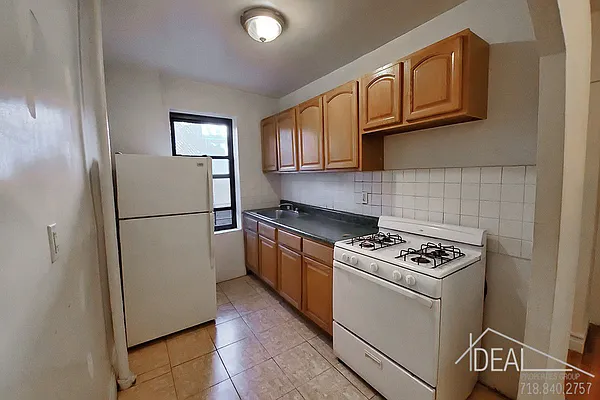 Rented by Ideal Properties Group | media 40