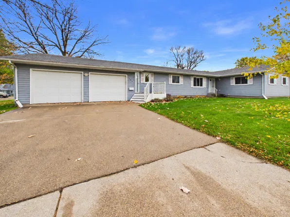128 E 5th St N, Melrose, MN 56352